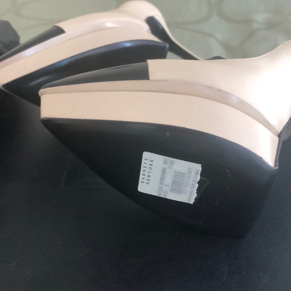 New YSL Janis pumps, never worn - Picture 5 of 8